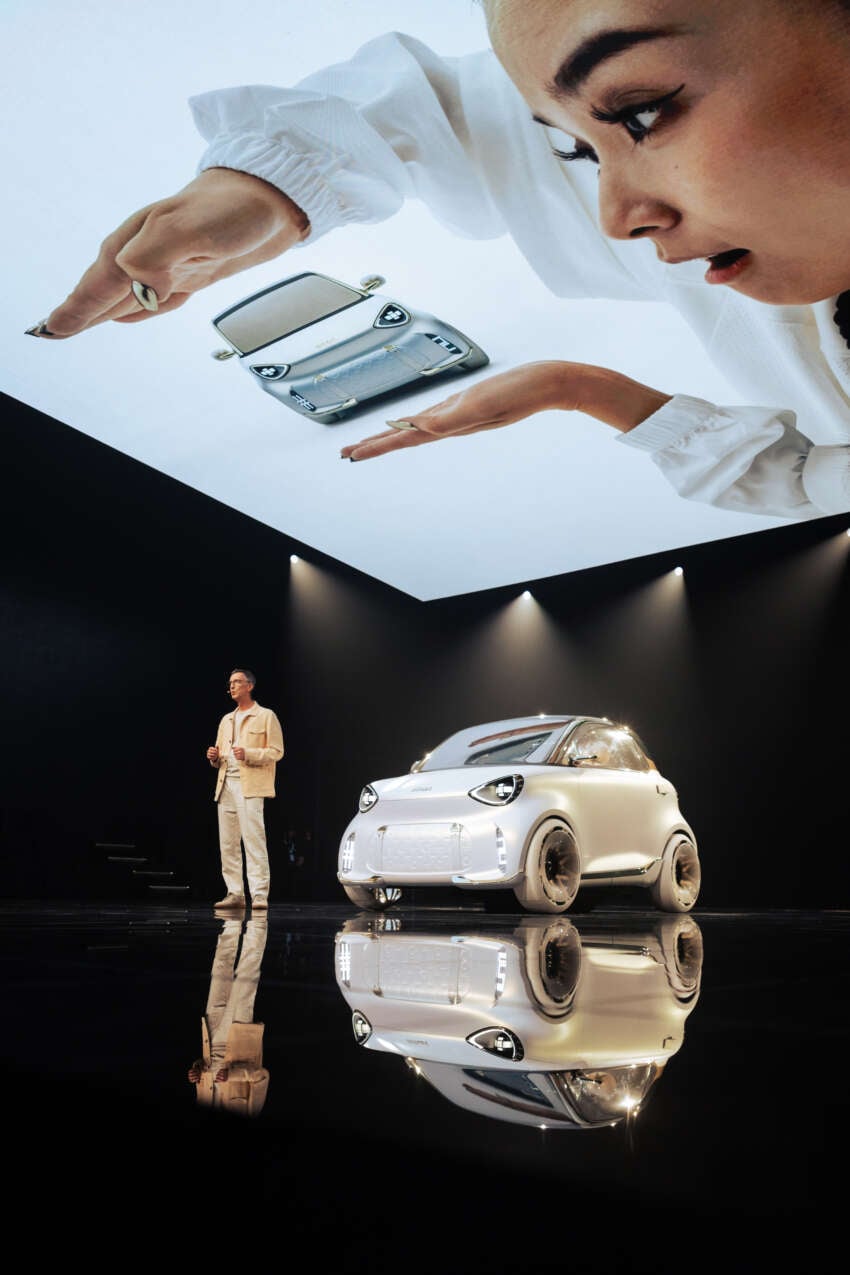 smart Concept #2 previews 2-seat EV – under 300 km range, Oct debut, coming to Malaysia under Proton? 2070486