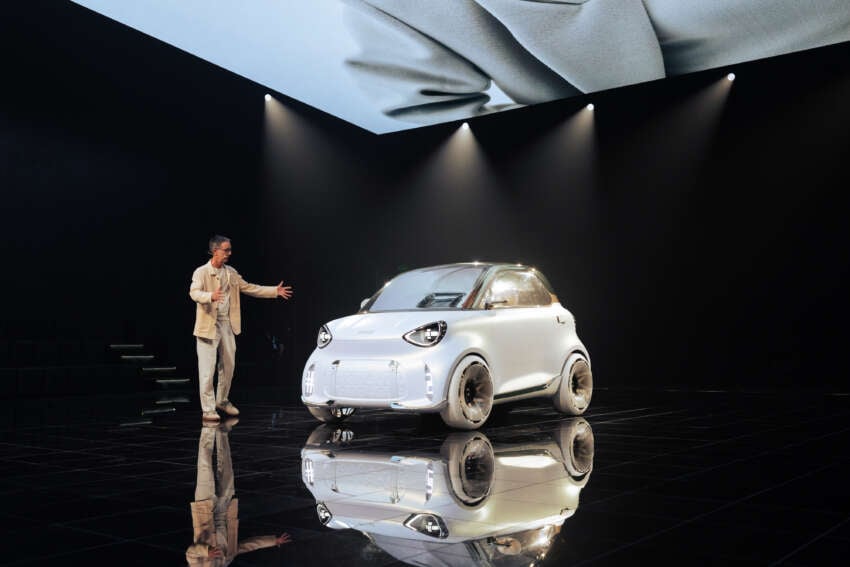 smart Concept #2 previews 2-seat EV – under 300 km range, Oct debut, coming to Malaysia under Proton? 2070487