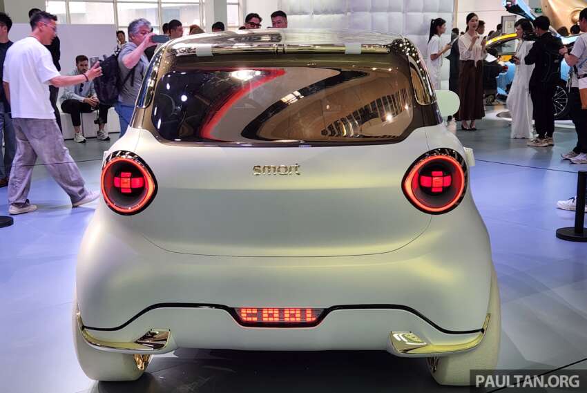 smart Concept #2 makes world debut in Beijing – tiny EV designed by Mercedes-Benz, engineered by Geely 2072080