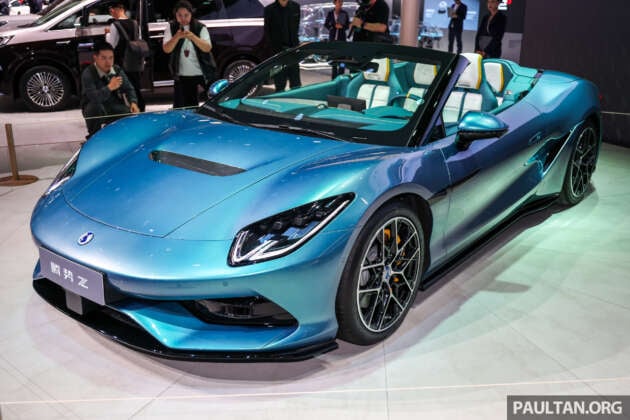 Denza Z Spider concept in Beijing – supercar drops top, gains more production-ready interior; July launch