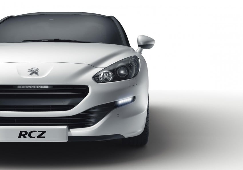 Peugeot RCZ facelift: first photos, attending Paris 130769