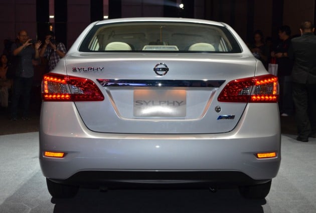 DSC_0146b Nissan Sylphy launched in Thailand – new model gets improved 1.6, new 1.8, CVT; from 746,000 baht