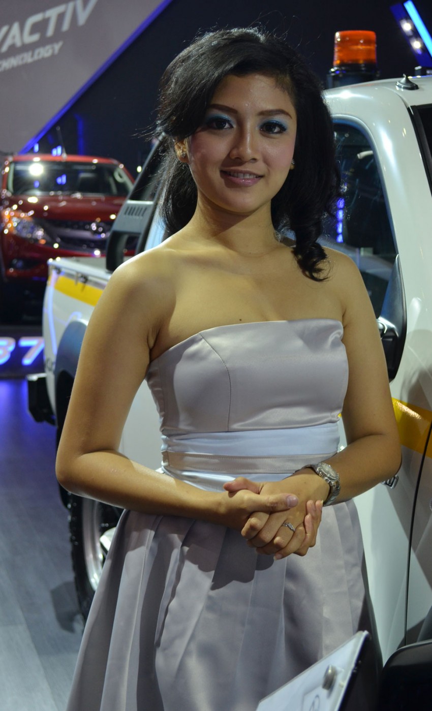 Foto cewek cantik dari IIMS 2012 – Part Two 133120