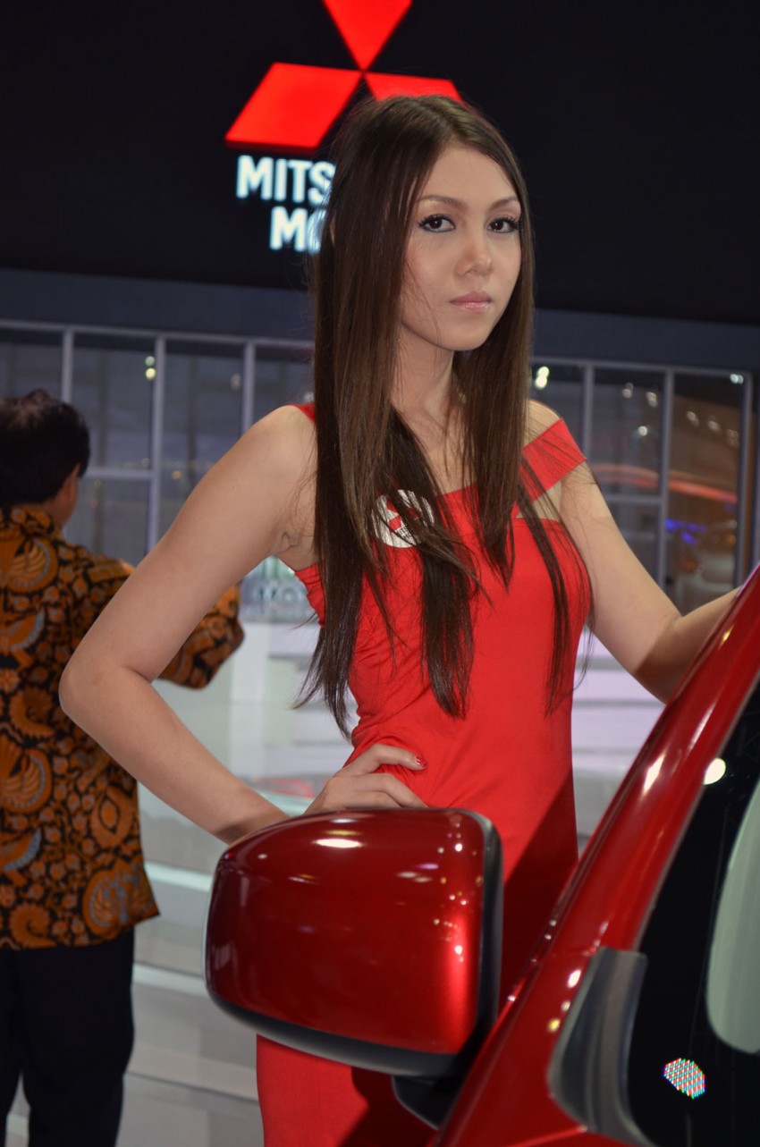 Foto cewek cantik dari IIMS 2012 – Part Two 133134