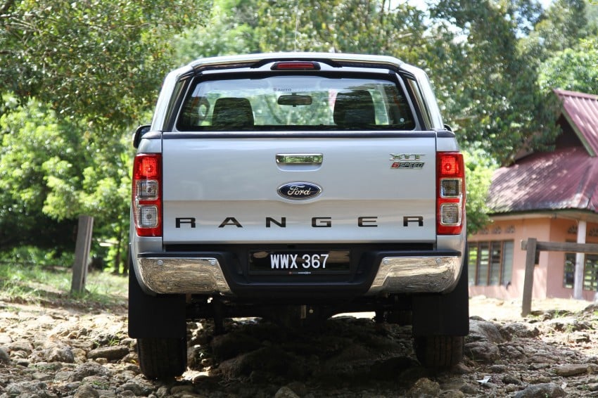 TESTED: Ford Ranger XLT 2.2 Manual driven in all jungles – the concrete one and the green-muddy one 116844