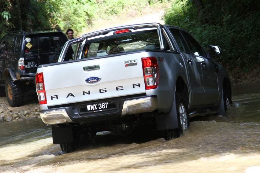 TESTED: Ford Ranger XLT 2.2 Manual driven in all jungles – the concrete one and the green-muddy one 116825