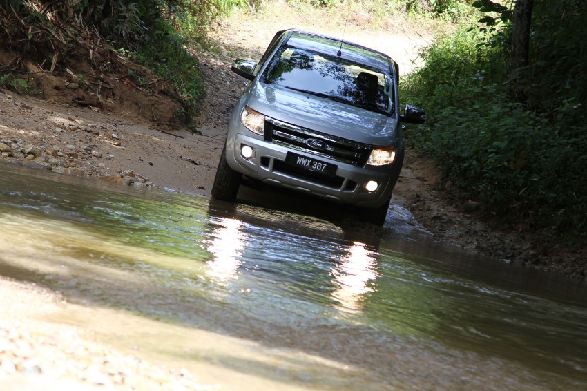 TESTED: Ford Ranger XLT 2.2 Manual driven in all jungles – the concrete one and the green-muddy one 116828