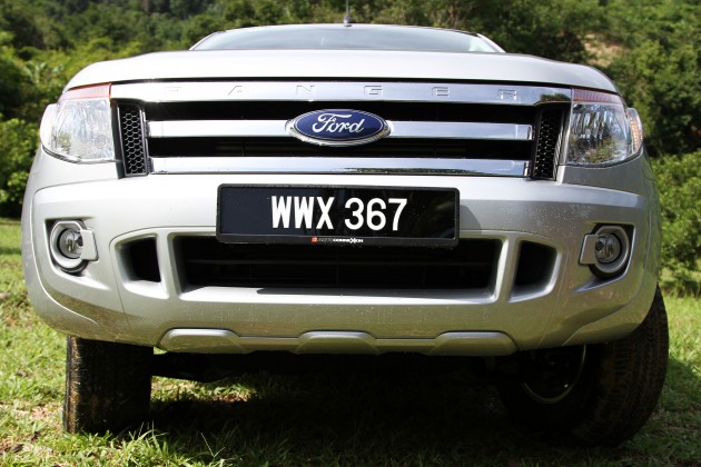 TESTED: Ford Ranger XLT 2.2 Manual driven in all jungles – the concrete one and the green-muddy one