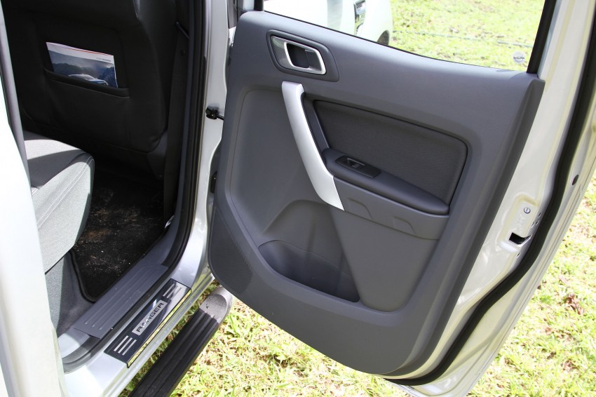 TESTED: Ford Ranger XLT 2.2 Manual driven in all jungles – the concrete one and the green-muddy one 116919
