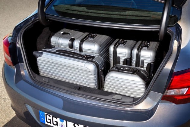 Opel Astra Sedan – a notchback for Europe to bite
