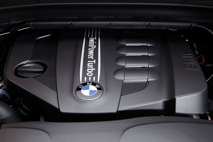 BMW X1 facelifted – xLine and Sport Line introduced 104114