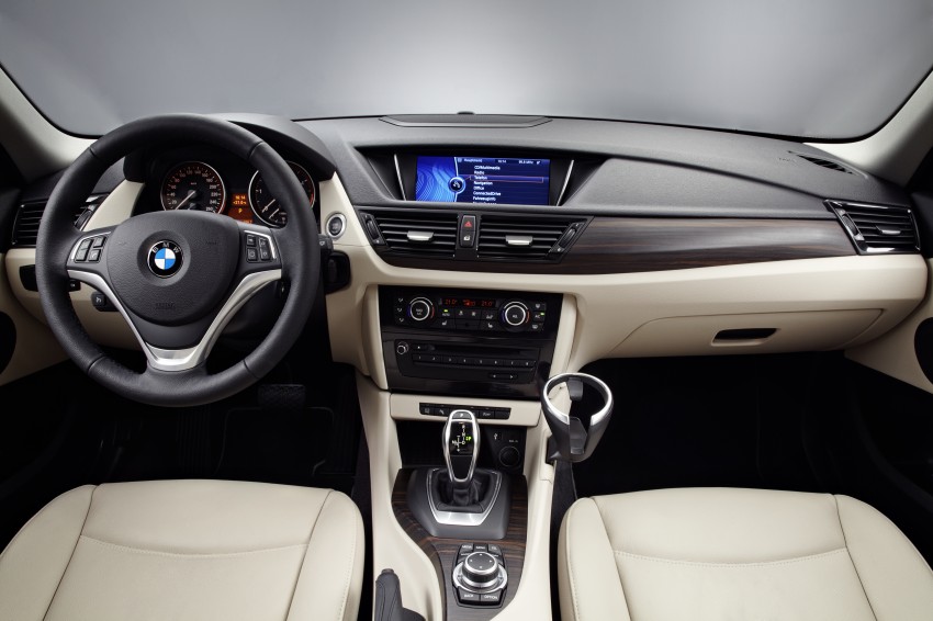 BMW X1 facelifted – xLine and Sport Line introduced 104127
