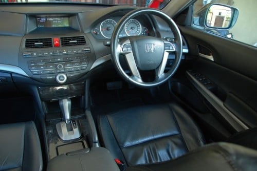 The Japanese D-segment trinity shootout: Honda Accord vs Nissan Teana vs Toyota Camry