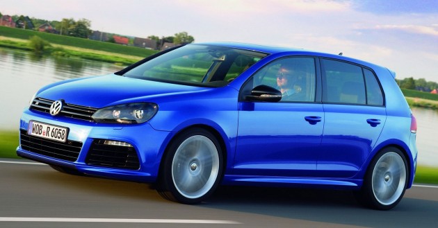 Volkswagen R cars are here – Golf R and Passat CC R-Line