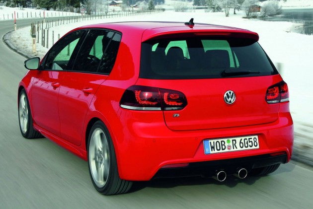 Volkswagen R cars are here – Golf R and Passat CC R-Line