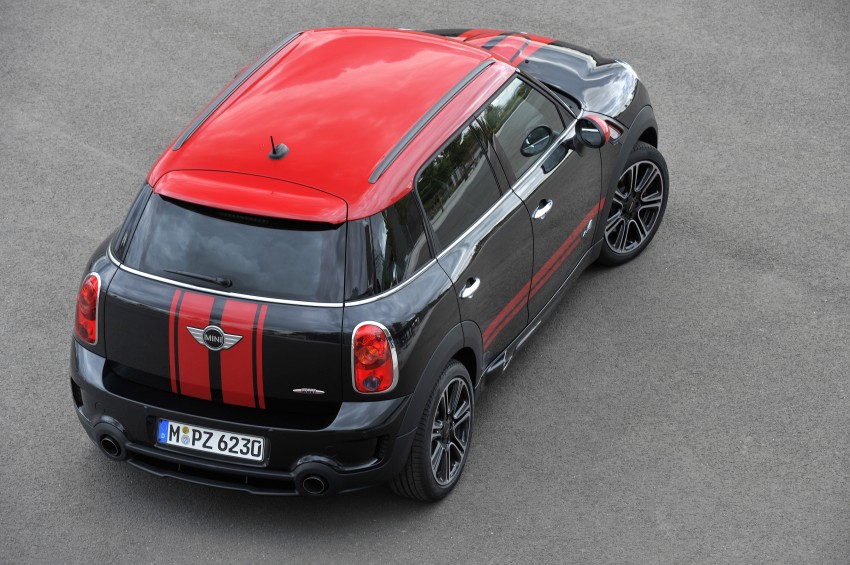 MINI Countryman John Cooper Works – JCW power now available with four doors and all wheel drive 130050