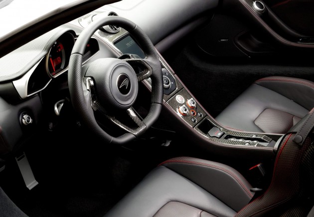 McLaren MP4-12C updated – 25 PS more, faster shifts