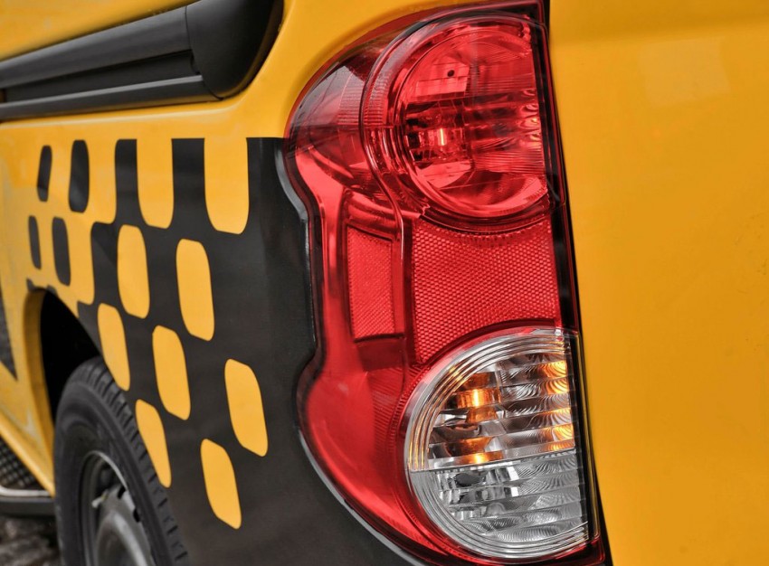 Nissan NV200 Taxi – New York City’s Taxi of Tomorrow 100597