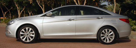 Hyundai Sonata Test Drive Report from Oman