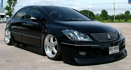 Freak Civic: Honda dreams to be two separate Toyotas!